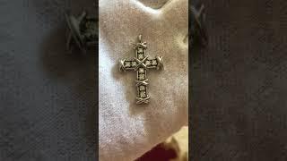 Крестик с бриллиантами из платины