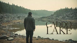 شاب بينزل في بحيره فبيلاقي نفسه رجع للماضي | ملخص فيلم caddo lake