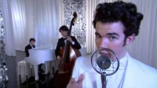 Kevin Jonas singing in JONAS (solo) "I Left My Heart in Scandinavia" [HQ]