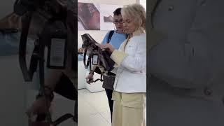 ЭКСКЛЮЗИВ: НАРОДНАЯ АРТИСТКА РОССИИ ЛАРИСА ДОЛИНА ПОСЕТИЛА ТОРГОВУЮ СЕТЬ "БЕЛВЕСТ"