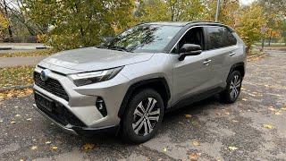 Toyota RAV4 гибрид 2.5i - 222лс, 3.500км, максималка,  цена 5.000.000 рублей.