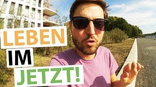 GEFANGEN IN VERGANGENHEIT UND ZUKUNFT // Wie lebe ich im Hier und Jetzt? [inkl. Übung]