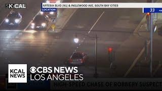 High speed chase ends as suspects flee from car on foot in Long Beach