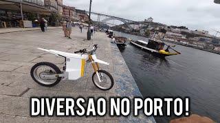 PELAS RUAS DO PORTO DE MOTO ELETRICA