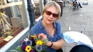 Ulla explains the flowers