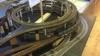 009 / HOe Rabbit Warren Layout with Spiral & Slate Train