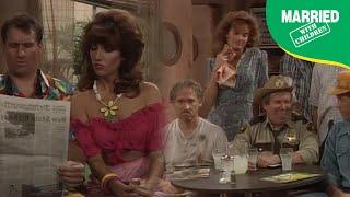 Something's Not Right On The Bundy Vacation | Married With Children