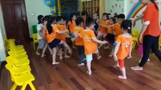 The Hokey Pokey Shake | Kids Dance Song | Super Simple Songs