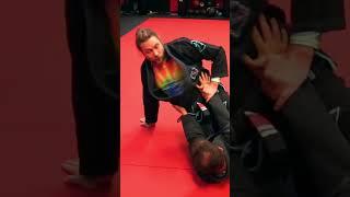Bellydown Armbar from Mount #bjj #armbar #mountattacks #jujigatame #mountedarmlock