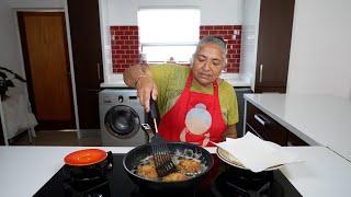 Making spicy fish cakes with middle cut Mackerel - quick, delicious and budget friendly!