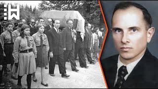 Execution of Stepan Bandera: Ukrainian Nazi who with axes killed 1000s of men, women & children