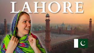 LAHORE FIRST IMPRESSIONS  BIG culture shock | what its like as a FEMALE in PAKISTAN