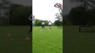 First Touch ️ #fußball #soccer #soccerdrills #firsttouch #ronaldo #messi #neymar #passen #dribbble