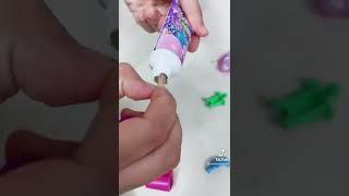 Kẹo hay kem đánh răng