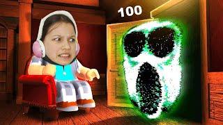 Going through 100 Doors in Roblox / Viki Show Play