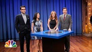 Catchphrase with Lucy Liu, Zachary Quinto and Giada De Laurentiis (Late Night with Jimmy Fallon)