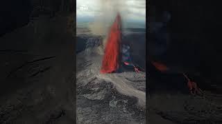 Dramatic volcano eruption captured in Hawaii