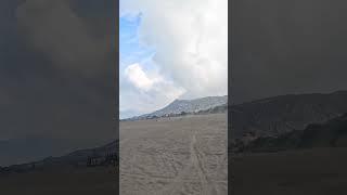 LAUTAN PASIR BROMO PENUH KENANGAN INDAH #mount #bromo #padangpasir #tamannasionalbromotenggersemeru