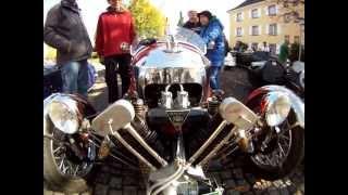 Morgan Three Wheeler JAP V2 Engine running