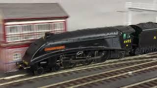 Hornby Live Steam Golden Fleece 5 up