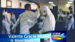 Helio Gracie teaching at Valente Brothers on CBS 4 News