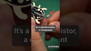 How circuits know when it's dark