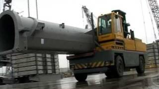 Baumann Cavaion Seitenstapler GCS 200 Liebherr, Baumann Sideloader, carrello elevatore laterale