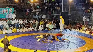 1st veer Lodheshwar SRI RAVINDER PEHELWAN Kesari Dinesh Singh (b) vs Daniel Parvesh (r)-61kg Final