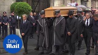 Lewis Hamilton escorts Niki Lauda's coffin at Vienna funeral