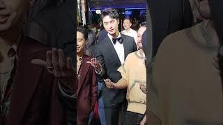 August Vachiravit | หลวงพี่เท่ง Come back Gala Premiere.