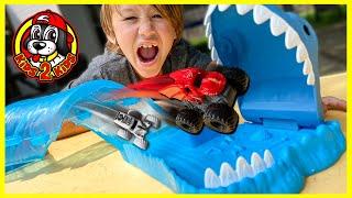 Monster Jam Toy Trucks UNBOXING  Megalodon Race & Chomp Playset (Mini Mystery Series 3 Dragonoid)