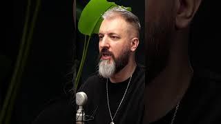 Мощная практика дающая понять как на нас влияют сплетни и позитивные слова в адрес других