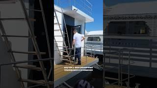 Построили гостиницу на воде! #домнаводе #хаусбот #жизньнаводе #houseboat