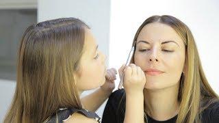 L'OREAL PARIS | BROW ARTIST XPERT - EYEBROWS MADE SUPER-EASY, YOUR KIDS CAN DO IT! | JULIET ANGUS