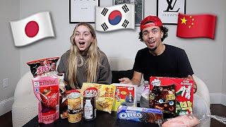 TRYING ASIAN SNACKS AND CANDY FOR THE FIRST TIME!