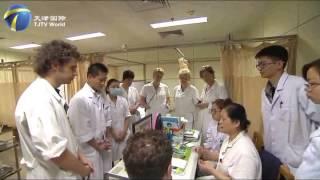 Foreign Students Learning Traditional Chinese Medicine