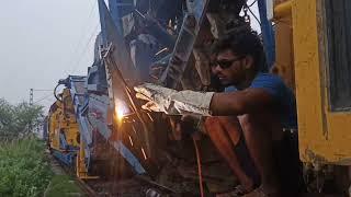 Welding job at SBCM-03/ECR/INDIA#trackmachine #railway #TrackMachines