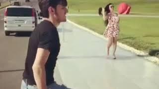 Qiz va yigit ajoyib raqs