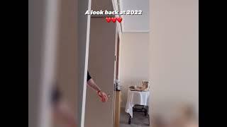 美队克里斯·埃文斯分享和女友互相吓唬的视频，情侣间的小游戏，好有趣