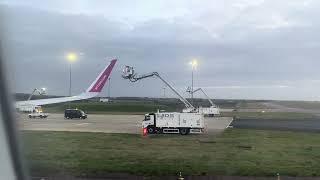 In Luton airport in Wizzair Airbus-a321-231