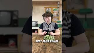 不同年代吃爆米花：以前嘣一盆只要1毛，现在卖89元比电影票还贵 #搞笑 #美食 #food