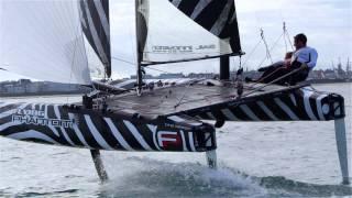 Flying Phantom - Hydrofoil Catamaran