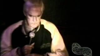 leary-eisner-flashlight-rave.avi