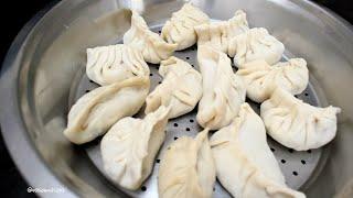 घर पर स्ट्रीट स्टाइल मोमोज और लाल चटनी बनाने की विधि | How To Make Street Style Momos and Chutney