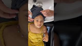 3 year old gets a Lux Towel wrap at the hair salon #hairwash #hairtutorial