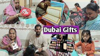 I got lots of gifts from Dubai  I got tired of explaining to the people who brought them