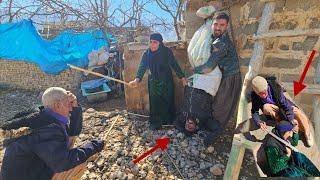 **War over inheritance: hanging the second wife's son