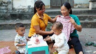 give new clothes to mom- celebrate mom's birthday / make pickles to sell at the market, Ly Thi Ngoan