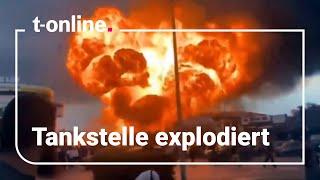 Augenzeugen filmen Feuerball: Riesenexplosion an Tankstelle – mehrere Tote