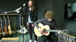 Ellie Dibben 'Thunder'  LIVE Famestage Studio